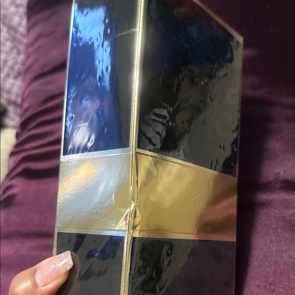 Carolina Herrera Good Girl Black and Gold Perfume - Picture 2 of 2